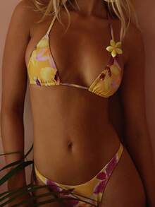 2pcs/Set Random Tropical Floral Print With Chest Flower Decor Women Bikini Swimsuit