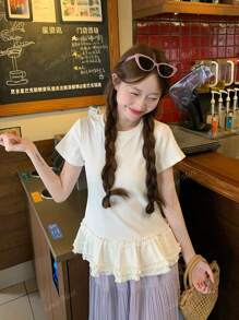 Sweet Lace Trim Casual Slim Fit Round Neck Short Sleeve T-Shirt