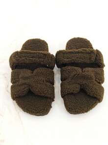 Revreal Cozy Chic: Fuzzy Cross-Strap Sandals Cute - Green - View 3