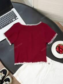 Maglietta in maglia a collo tondo stile francese, top cardigan sexy con inserti in pizzo e maniche corte, aderente