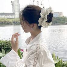1 chiếc dây buộc tóc ren rỗng họa tiết hoa màu be dành cho nữ, thiết kế độc đáo, thanh lịch và đa năng, thích hợp sử dụng hàng ngày. Dây buộc tóc, phụ kiện buộc tóc đuôi ngựa, dây chun buộc tóc, phụ kiện làm đẹp tại nhà, dây buộc tóc bằng cao su. - Màu be - Xem 4