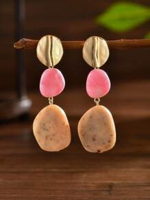 2pcs Elegant & Sexy Asymmetrical Geometric Wavy Jade-Like Resin Pendant Stud Earrings, Suitable For Party, Holiday, Travel, Features Various Colors And Patterns, Casting Marks Are Normal