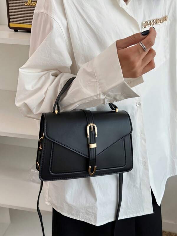 حقيبة كتف مزينة بحزام، كاجوال متعددة الاستخدامات للتنقل اليومي، حقيبة شخصية عصرية، مناسبة للتنسيق اليومي، بسيطة، للتصوير، التسوق، المواعدة، النزهات، السفر، الشاطئ، محمولة، مناسبة للفتيات، طالبات الجامعة، مناسبة للمكتب، الجامعة، المدرسة الإعدادية والثانوية، العمل.