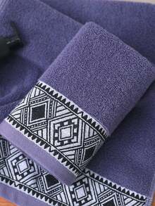 1条浴巾，波西米亚风格，简约时尚，浴室毛巾。超柔软、吸水性强、亲肤，适用于浴室、健身房、酒店、度假海滩等场所，是日常必备，也是送给家人、旅行、情人节、母亲节、返校季的完美礼物，适用于美容院、家庭浴室、淋浴、沐浴等场合，是美容院、酒店、运动、家居用品的理想之选，也是护肤浴巾的理想选择。