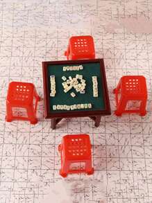 1 pièce Mini Set de table de Mahjong avec tabourets miniatures, échecs, go, blocs de construction, dames, jouets pour maison de poupée, accessoires de salle de Mahjong miniature à l'échelle 1:12, couleur aléatoire
