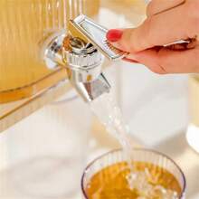 5000毫升超大容量带龙头饮料机 - 耐热透明饮料机，适用于派对、家庭聚会、婚礼及夏季/冬季饮品，适合家庭和厨房使用，可作礼品，也可作冰桶/热水桶/饮料冷却桶，适用于派对、生日装饰，也适合户外、露营、朋友聚会、万圣节、圣诞节等场合。 - 無色 - 查看 5