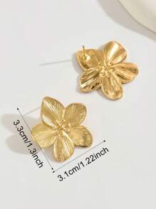1 Pair Elegant Floral Retro Design Fashionable Earrings For Women