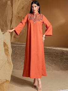 Middle Eastern Style Handcrafted Rhinestone Embellished Casual & Loose Arabian Thobe For Export