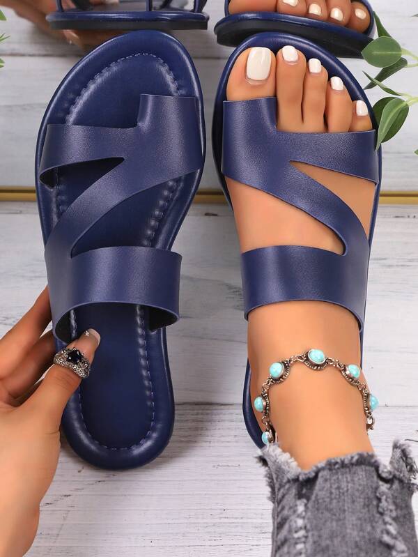 2025 New Arrival Women's Elegant Niche High-End Resort & Beach Casual Fashionable Soft-Padded Thong Lightweight Flat Sandals