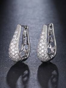 Boucles d`oreilles en zirconium micro-incrusté avec pendentif à boule en diamant torsadé, bijoux de style INS, lumière de luxe et très chic. Boucles d`oreilles rondes en zircone super étincelantes, style froid et accessoires personnalisés. - ET-1123 - Voir 9