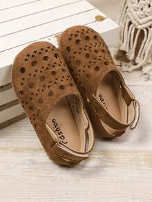 New Breathable Hollow Design Casual Flat Sandals For Boys & Girls, Comfortable Simple Fashionable Slip-On Shoes Suitable For Spring & Summer - Brown - View 4