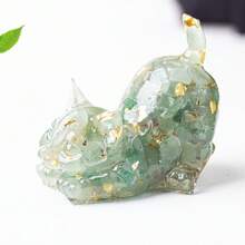 1 件天然水晶雕刻疗愈猫饰品，适合家居装饰水晶礼物或作为口袋装饰的疗愈冥想石，可爱的猫饰品，带有水晶碎石滴胶和上翘尾巴，办公室、家居、客厅的桌面装饰饰品，动物装饰饰品，树脂包裹的天然宝石，尾巴上翘的猫饰品，石头和树脂材料 - 彩色 - 查看 12