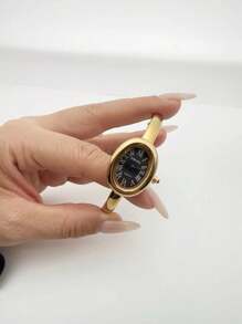 1pc Ladies' Watch, Golden Watch, Classic Oval-Shaped Case With Roman Numeral Dial, Suitable For Daily Wear, Business Work Watch, Festival Gift