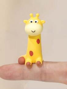 4 Computer Decorations, Giraffe Creative Design, Lying Pendant, For Office, Computer Decorations, Desktop Decorations, Car Control Screen, Campus, Bedroom, Living Room, 4 Cute Giraffe Styles