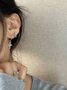 2 peças brincos de design de cruz assimétrica, brincos minimalistas da moda para mulheres