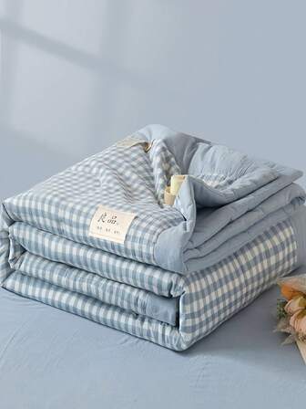 1pc Lightweight Summer Quilt, Coffee Plaid Pattern, Soft & Breathable, Quilted Design, Suitable For Summer Bedroom Use