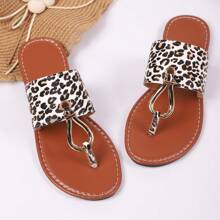 Classic European And American Summer Beach Flat Sandals, Fashionable And Versatile. Wear Them And Become The Hottest Lady In Summer