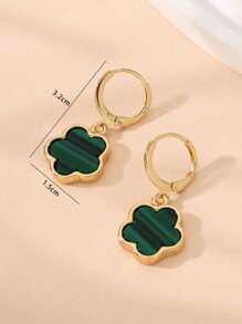 1 Pair Metal Fashion Lucky 5-Leaf Clover Pendant Earrings Valentines