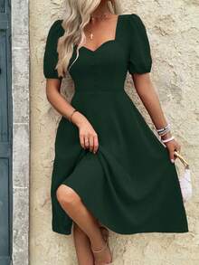 Vestido de verano elegante de manga corta, cuello con forma de corazón y cintura ceñida en estilo retro - Verde Oscuro - Ver 1
