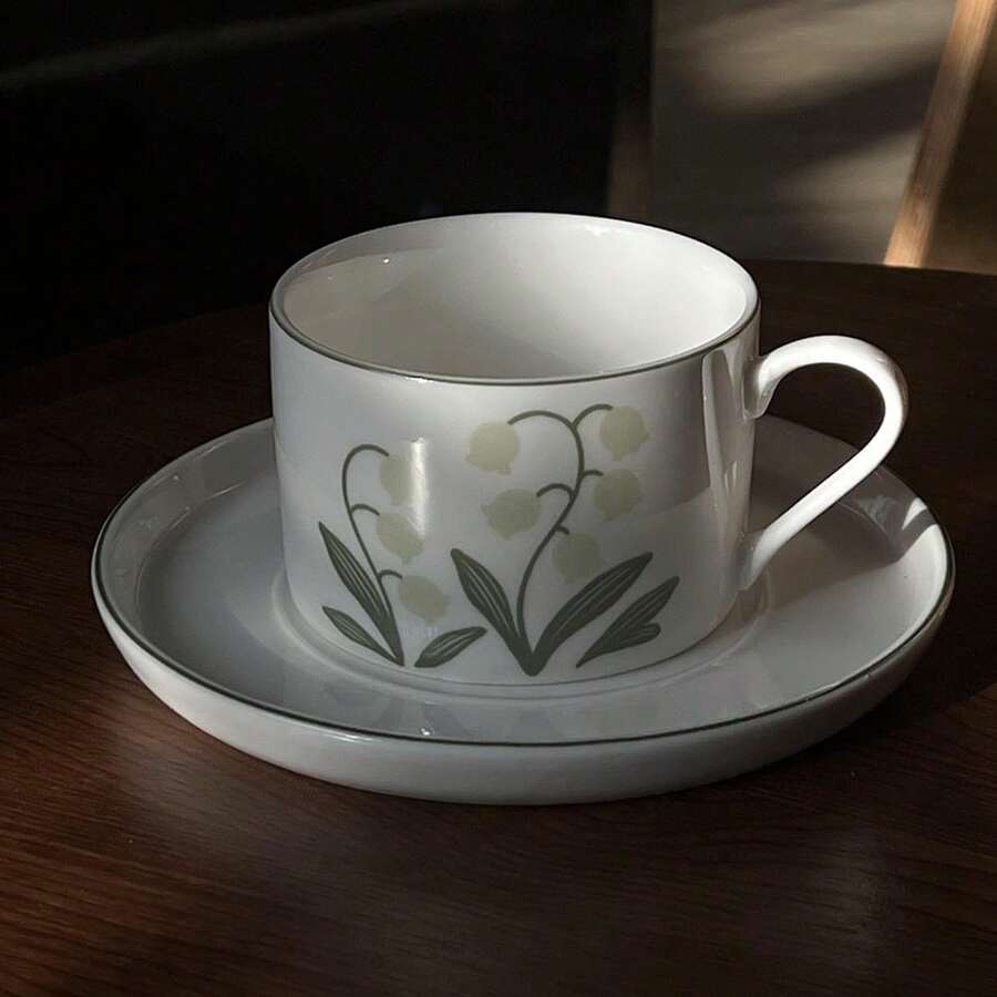 Vintage Style Dark Green Lily Cup And Saucer Set, High-End Ceramic Coffee Cup, Milk Cup, Juice Cup For Home Afternoon Tea Use