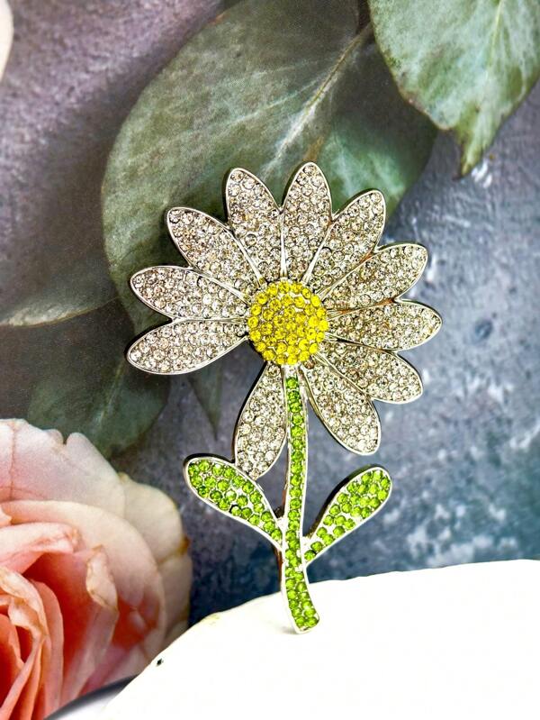 Daisy Zinc Alloy Brooch, Versatile Delicate Flower Shaped Pin For Women