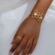 European And American Fashion Metal Floral Open Cuff Bracelet And Ring Set