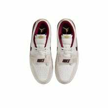 Nike נעלי כדורסל Jordan Legacy 312 "שנת הנחש" מהדורה מוגבלת לשנה החדשה הסינית, נוחות, רב-תכליתיות, נגד החלקה, עמידות, נמוכות, רטרו, בז'-חום, גברים - לבן ואדום - ראה 4