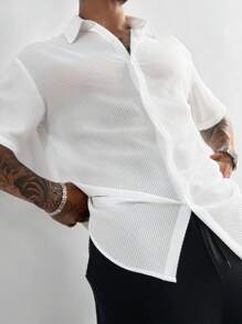 Ropa casual de vacaciones para hombre, perfecta para salidas y uso diario, con una camisa de manga corta suelta de unicolor clásico con cierre de botones.
