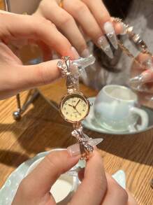 jw 1 Piece Women's Rose Gold Simple Alloy Bracelet , Exquisite Round Dial, Fashionable Black Hands Casual And Exquisite Highly Attractive Ladies Watch Digital Dial, Luxury Quartz Watch Suitable For Daily Decoration, Wear And Party Commuting Travel