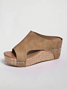 舒适厚底拖鞋 - 女式米色坡跟一脚蹬凉鞋，带扣带和铆钉鞋底，红色、黑色或棕色露趾木屐，厚底休闲夏季鞋 - 卡其色拖鞋 - 查看 4