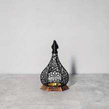 1pc Moroccan Style Metal Candle Holder, Vintage-Inspired Gilded Openwork Carved Wind Lamp, Romantic European Wedding Decor, Aromatherapy Candle Holder, Seascape Theme Decorative Hanging Light For Home, Courtyard, Garden, Villa, Distressed Lantern Design For Home Ambiance - Shipped Without Candles