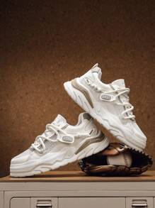 Zapatillas casuales de verano para hombres, diseño especial, de suela gruesa, transpirables, versátiles, con diseño atlético y deportivo, suela gruesa, aumentan la altura, duraderas, livianas, estilo retro robusto, para gimnasio