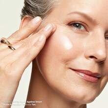 Almay Base de Maquillaje  Smart Shade Finishing - Light Medium - Ver 3