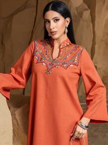 Middle Eastern Style Handcrafted Rhinestone Embellished Casual & Loose Arabian Thobe For Export