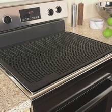 Tapis de protection en silicone pour dessus de cuisinière - 28 "X20" Couvre-plaque de cuisson en céramique, couvre-plaque en verre résistant à la chaleur, film de protection pour cuisinière plate de camping-car, grand tapis de séchage en silicone - Noir/Gris