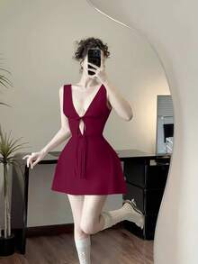 女士优雅纯色无袖超短款V领蝴蝶结性感纯色连衣裙 - 酒紅色 - 查看 2
