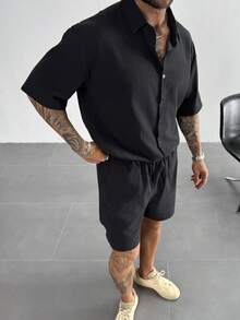 男士宽松落肩短袖衬衫，纯色，宽松版型，立领，透气舒适，适合日常休闲及度假穿着，也适合爸爸的复古黑色衬衫，情侣沙滩度假情侣装。 - 黑色 - 查看 9
