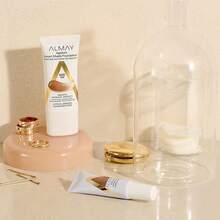 Almay Base de Maquillaje  Smart Shade Finishing - Light Medium - Ver 4