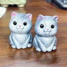 1 pieza, Decoraciones realistas de gatito para patios y jardines. Artesanías de resina de gatito adorable. Adornos decorativos de gatos domésticos para jardines y paisajes. Esculturas de animales únicas y especializadas como artículos para exteriores. Un gato tomando el sol en el césped. Hadas de gatito entre los arbustos de flores. Regalos ideales para inauguración de casa y regalos de cumpleaños para novias.
