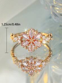 1pc Unique Design Brilliant Hollowed-Out Flower Shape Rhinestone Encrusted Women Ring, Suitable For Summer Vacation, Daily Wear, Photo Shooting