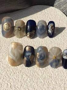 Purely Hand-Made Short Square Round Nail Shape Blue-Green Smudge-Dyed Three-Dimensional Lace Press-On Nail Piece 10Pcs,Suitable For Girls, Ladies Reusable Nail Supplies For Wedding, Party, Holiday Scenes, Gift A Set Of Nail Tools Press On Nails Nails