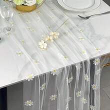 1pc Exquisite Floral Lace Tablecloth, Polyester Rectangular Table Cover For Wedding And Family Dinner Decoration, Solid Color With Delicate White Daisy Pattern, Perfect For Valentine'S Day Celebration, Wedding Decor | Floral Table Runner | Embroidered Lac - White - View 2