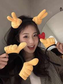 1个创意竖起大拇指的头箍，适合洗脸、派对、音乐会、音乐节等场合，可用作发饰，女士发箍。