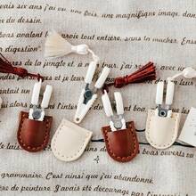 便携式迷你不锈钢剪刀套装，适合旅行和手工制作，配有保护套和流苏装饰，是剪线、布料、纸张、刺绣、编织、钩编、十字绣等的精准工具，也是不可或缺的缝纫配件。 - 彩色 - 查看 6