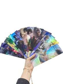 13张【AR游戏动漫爱情卡】3D全息卡片/书签，带你进入浪漫的虚拟与现实世界！AR互动体验：扫描卡片即可激活3D视频效果，沉浸式爱情故事，逼真场景！炫目的全息设计，3D人物和场景 - 彩色 - 查看 7