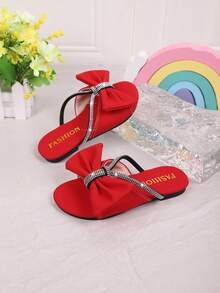 2025春夏儿童时尚休闲户外装蝴蝶结水钻百搭凉鞋、儿童拖鞋、沙滩凉鞋