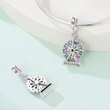 1 pieza Colgante de plata con plateado de la serie del parque de atracciones del circo, que incluye un lindo péndulo de noria, carrusel, mono, globo aerostático, oso, ardilla y payaso, adecuado para pulseras DIY y joyería de mujer