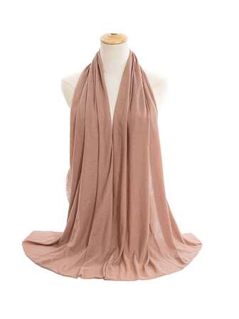 1件柔软纯色丝滑针织头巾