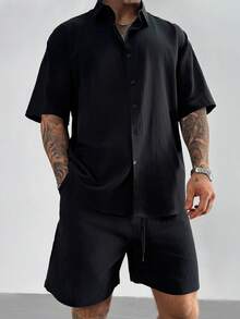 男士宽松落肩短袖衬衫，纯色，宽松版型，立领，透气舒适，适合日常休闲及度假穿着，也适合爸爸的复古黑色衬衫，情侣沙滩度假情侣装。 - 黑色 - 查看 3