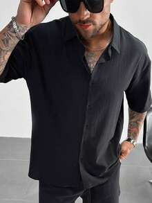 男士宽松落肩短袖衬衫，纯色，宽松版型，立领，透气舒适，适合日常休闲及度假穿着，也适合爸爸的复古黑色衬衫，情侣沙滩度假情侣装。 - 黑色 - 查看 6